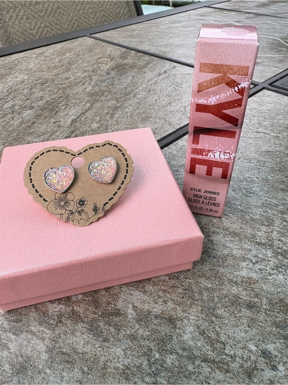 Kylie Lipgloss Bundle with Heart Glitter Stud Earrings - Pink Sparkle
